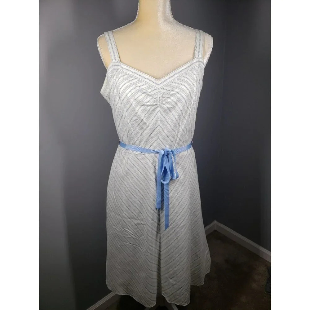 Ann Taylor LOFT Spagetti Strap Summer Dress Women's Size 12.